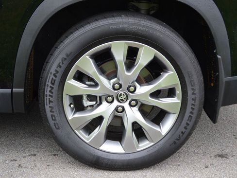 Used 2024 Toyota Grand Highlander AWD image 10
