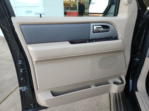 Used 2014 Ford Expedition XLT w/ Equipment Group 202A image 14