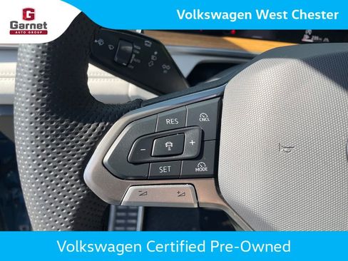 Certified 2025 Volkswagen Tiguan SEL R-Line AWD/4WD image 40