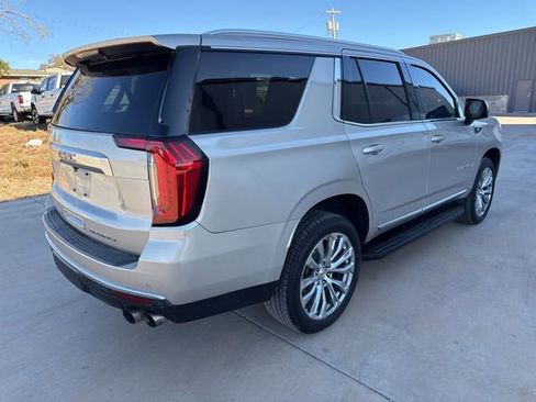 Used 2024 GMC Yukon Denali image 8