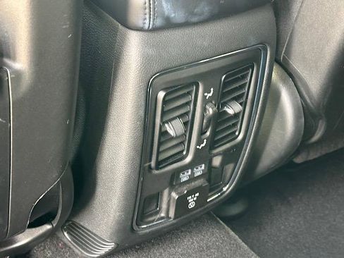 Used 2022 Jeep Grand Cherokee Limited w/ Trailer Tow Group IV image 20