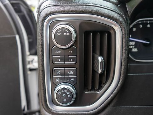 Used 2020 GMC Sierra 1500 SLT w/ SLT Premium Package AWD/4WD image 20