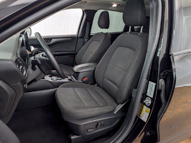 Certified 2024 Ford Escape Active w/ Tech Pack #1 AWD/4WD image 8