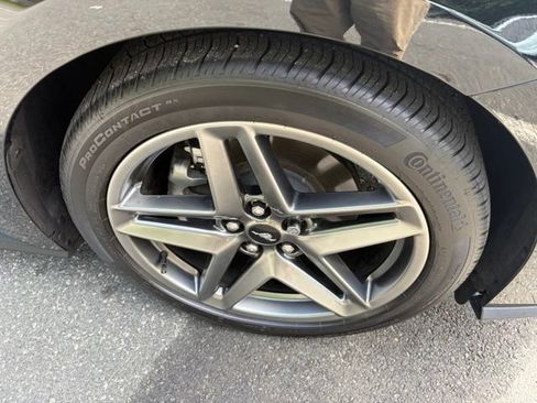 Used 2025 Ford Mustang Premium RWD image 10