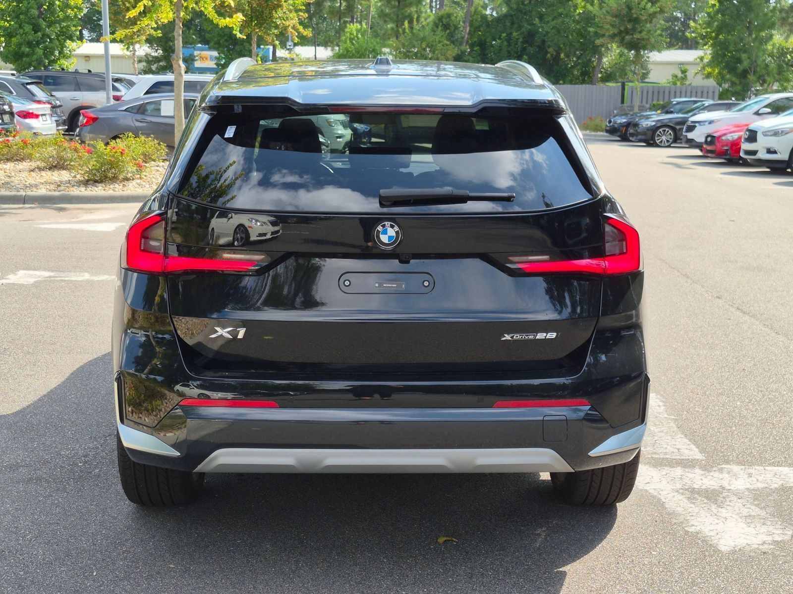 Used 2025 BMW X1 xDrive28i w/ Technology Package AWD/4WD image 4