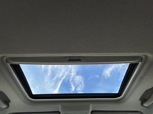 Used 2011 Toyota Highlander Limited image 14