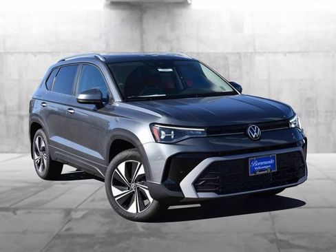 New 2025 Volkswagen Taos SE image 2