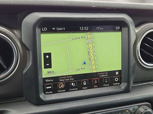 Used 2023 Jeep Wrangler Unlimited Rubicon 4xe AWD/4WD image 29