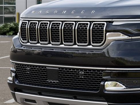 New 2025 Jeep Wagoneer L Series II w/ Premium Group I AWD/4WD image 11