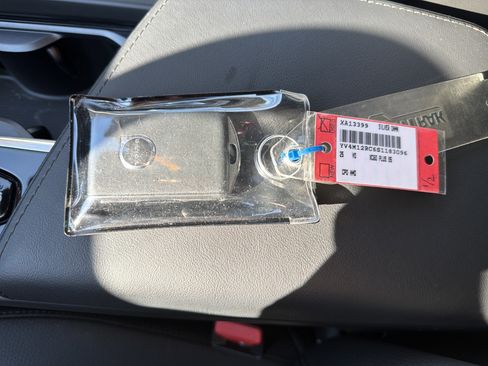 Certified 2025 Volvo XC60 B5 Plus image 38