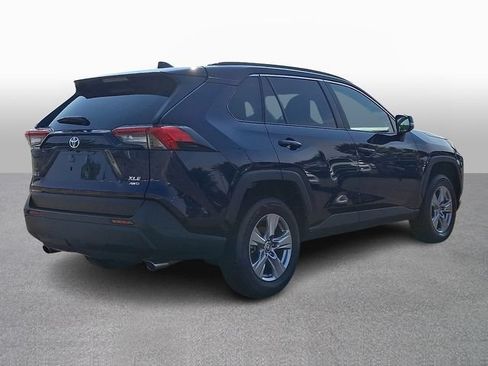 Used 2025 Toyota RAV4 XLE AWD/4WD image 4