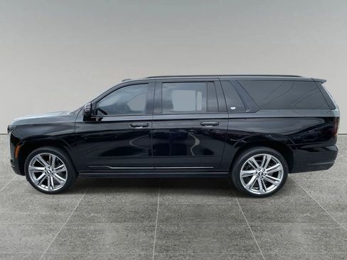 Certified 2025 Cadillac Escalade ESV Sport Platinum image 2