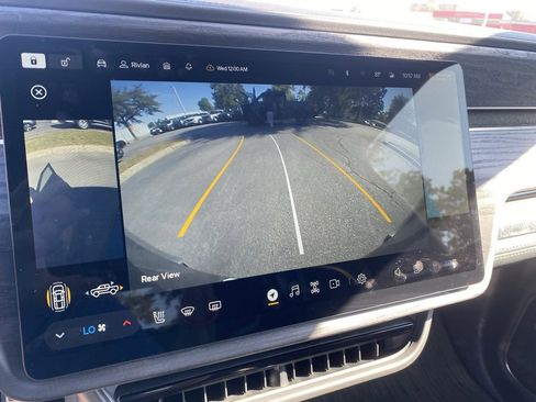 Used 2023 Rivian R1T Adventure image 21
