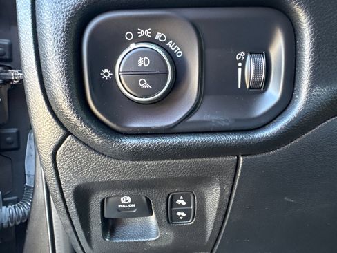 Used 2021 RAM 1500 Big Horn AWD/4WD image 22
