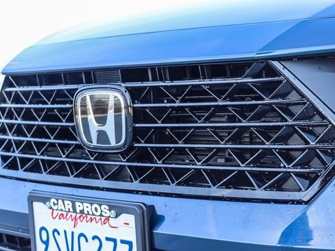 Used 2025 Honda Accord Touring image 13