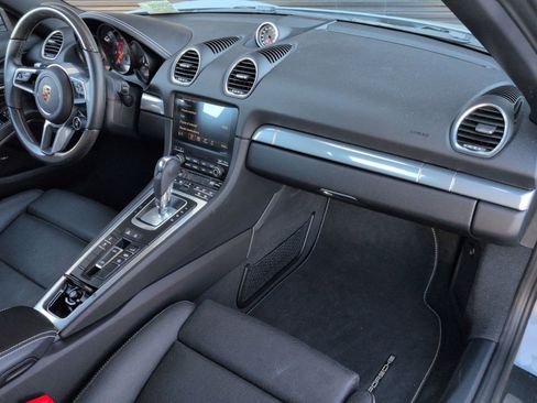 Certified 2025 Porsche 718 Boxster Style Edition image 26