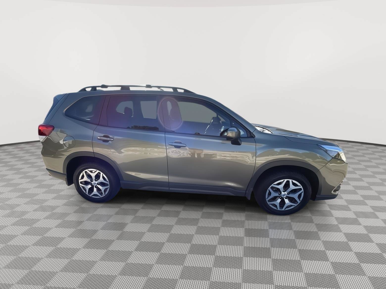 Used 2022 Subaru Forester Premium AWD/4WD image 28