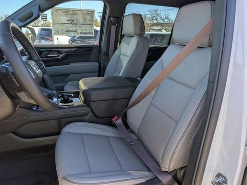 New 2026 GMC Yukon XL Elevation image 18