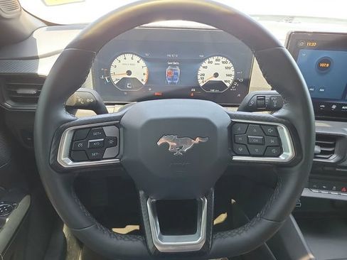 Used 2025 Ford Mustang GT RWD image 19