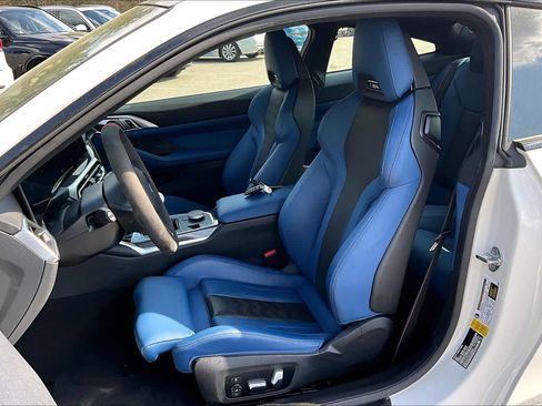 Used 2024 BMW M4 Coupe w/ Executive Package image 9