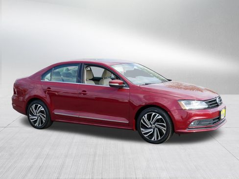 Used 2017 Volkswagen Jetta SEL FWD image 8