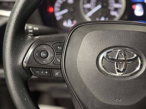 Used 2021 Toyota Corolla LE FWD image 27