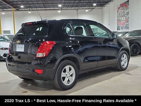 Used 2020 Chevrolet Trax LS FWD image 9