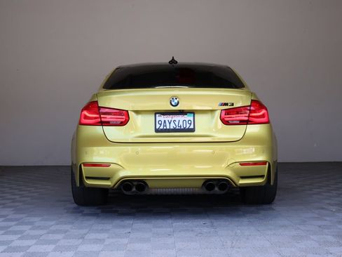 Used 2018 BMW M3 RWD image 13