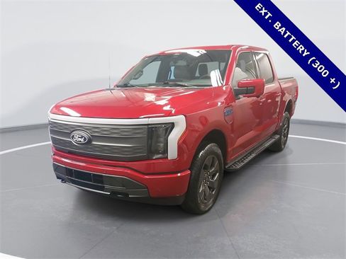 Certified 2025 Ford F150 Lightning Lariat w/ Max Trailer Tow Package image 7