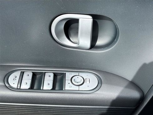 Used 2024 Hyundai Ioniq 5 SEL image 18
