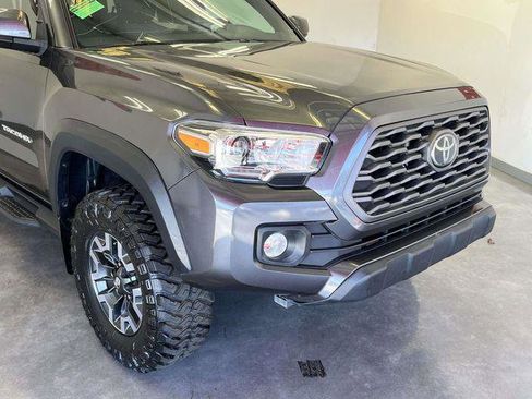 Certified 2021 Toyota Tacoma TRD Off-Road w/ Technology Package image 10