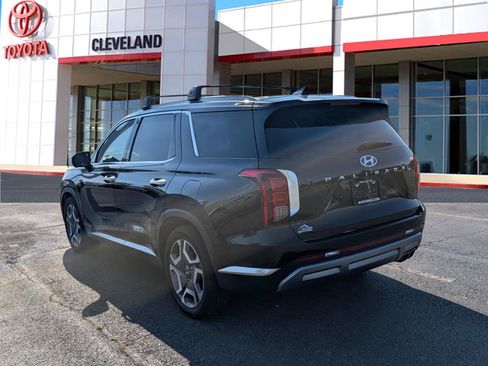 Used 2024 Hyundai Palisade Limited FWD image 5