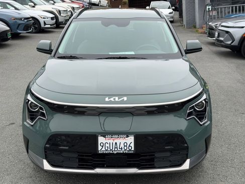 Used 2023 Kia Niro Wind FWD image 2
