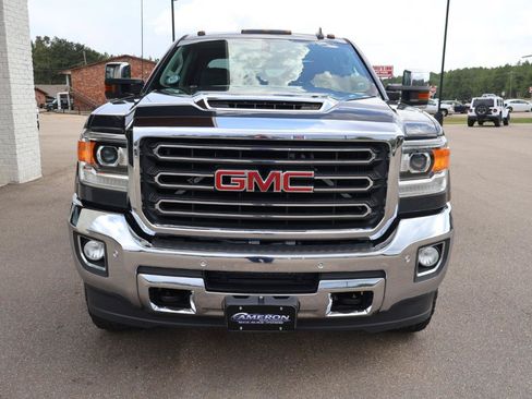 Used 2019 GMC Sierra 2500 SLT w/ Duramax Plus Package AWD/4WD image 7