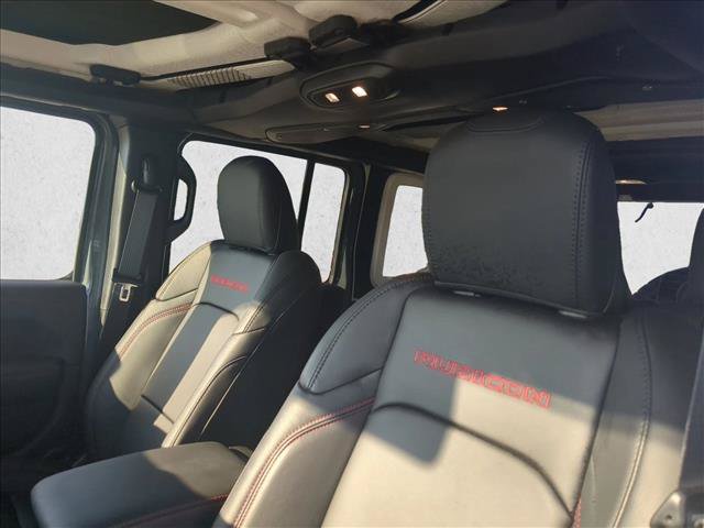 Used 2025 Jeep Wrangler Unlimited Rubicon AWD/4WD image 15