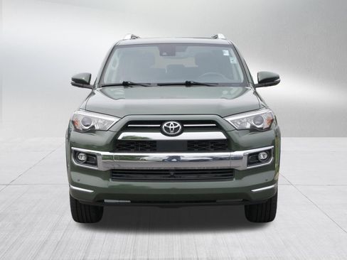 Used 2022 Toyota 4Runner Limited AWD/4WD image 2