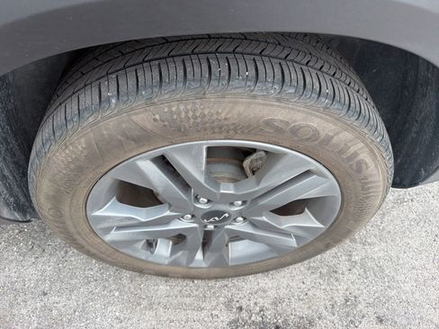 Used 2022 Kia Seltos S FWD image 8