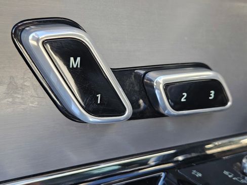 Used 2023 Land Rover Range Rover Sport SE Dynamic image 16