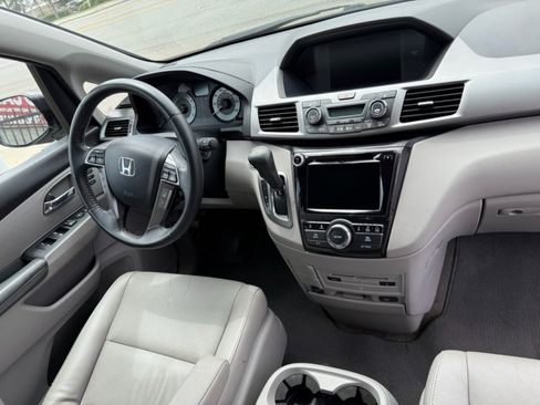 Used 2016 Honda Odyssey Touring image 23