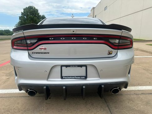 Used 2020 Dodge Charger Scat Pack RWD image 10