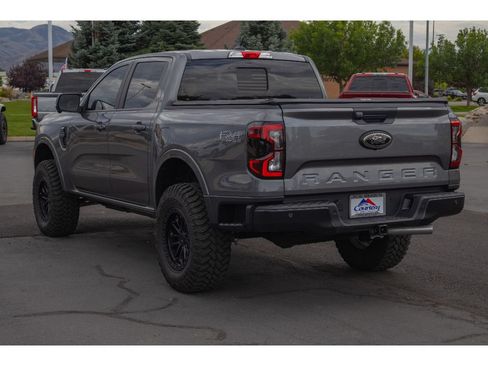 Used 2025 Ford Ranger Lariat w/ FX4 Off-Road Package AWD/4WD image 5