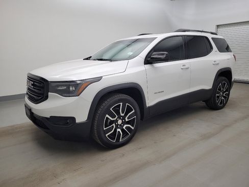 Used 2019 GMC Acadia SLT w/ Black Edition image 2