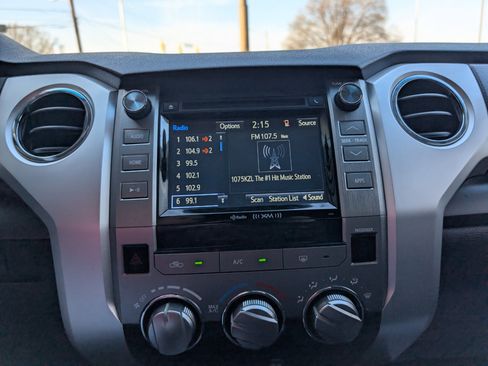 Used 2017 Toyota Tundra SR5 w/ SR5 Upgrade Package image 16