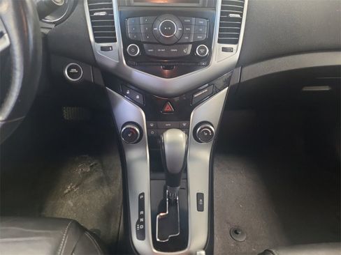 Used 2012 Chevrolet Cruze LTZ image 11