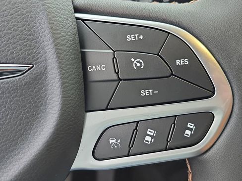 New 2026 Chrysler Pacifica Pinnacle image 21