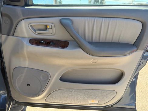 Used 2006 Toyota Sequoia Limited image 16