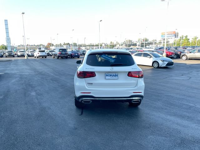 Used 2022 Mercedes-Benz GLC 300 4MATIC image 4