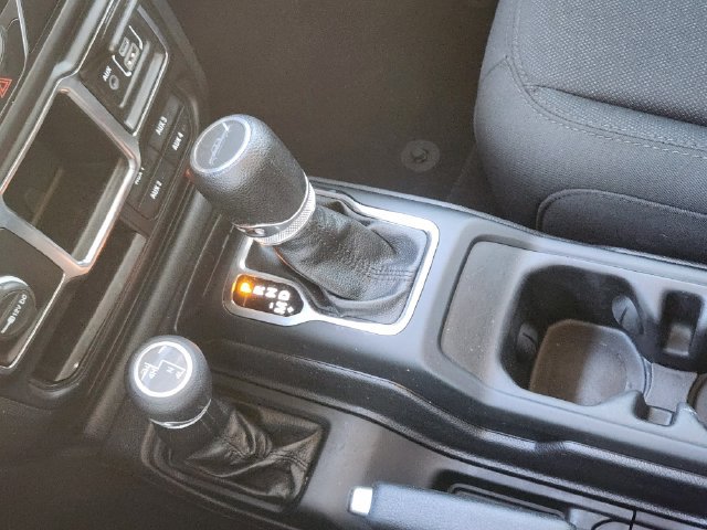 Used 2020 Jeep Gladiator Sport AWD/4WD image 21