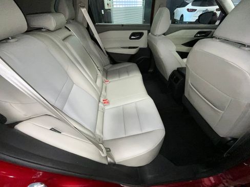 Used 2023 Nissan Rogue SV w/ SV Premium Package image 20