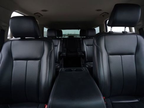 Used 2023 Ford Expedition XLT image 35